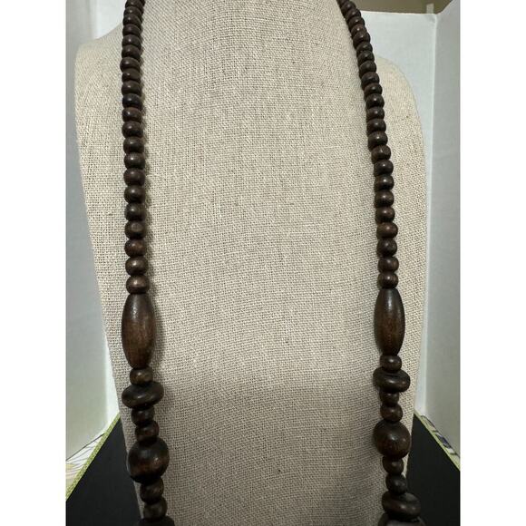 Vintage Wood Beaded Necklace Large Hand Carved Brown - Picture 3 of 5